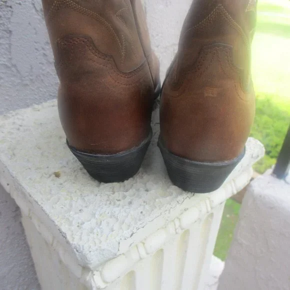 ARIAT ~ Heritage R Toe Western Boot ~Brown Distressed Leather ~ 9 C ~ Embroidery - Picture 11 of 13